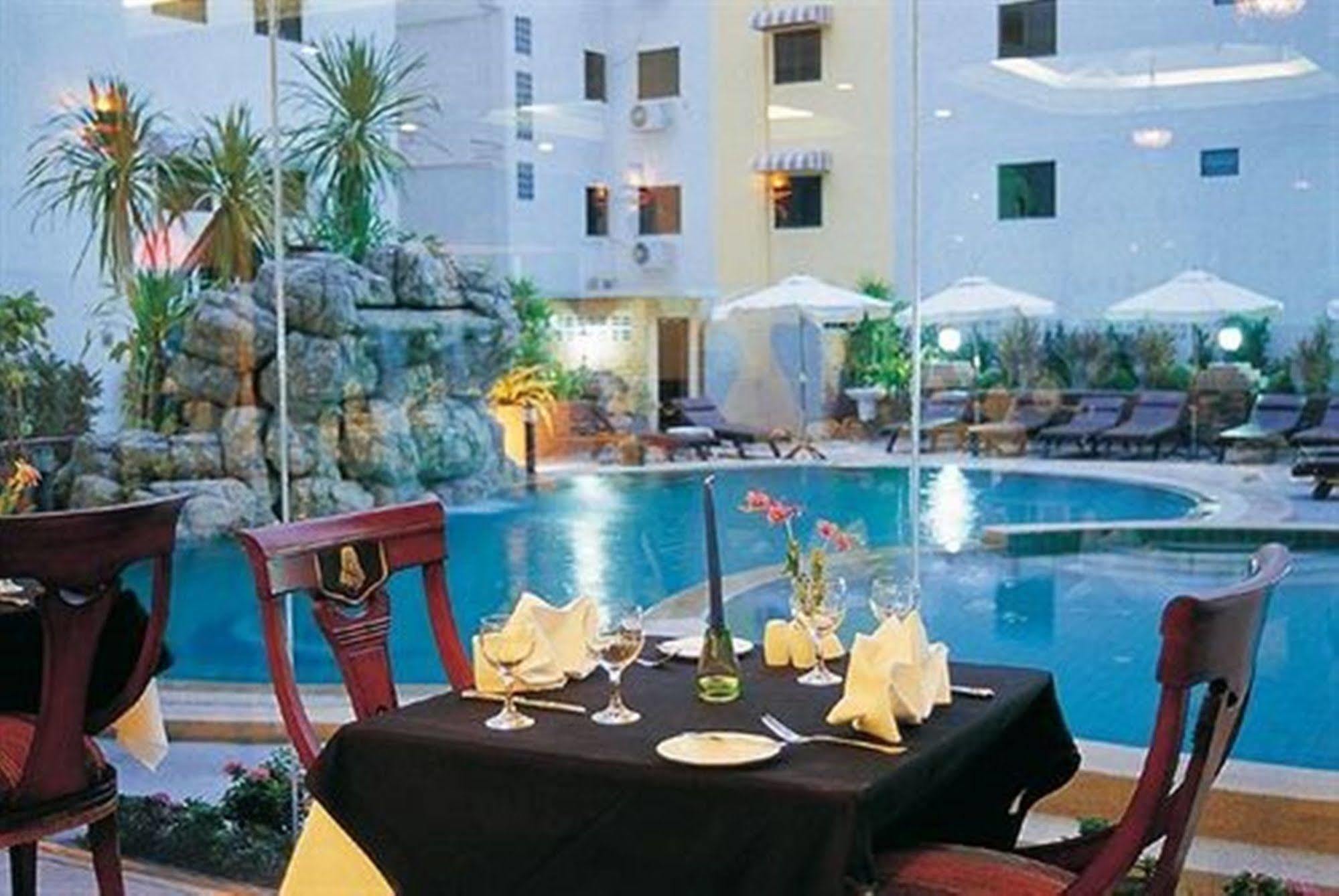 Lk Metropole Hotel Pattaya Exterior photo